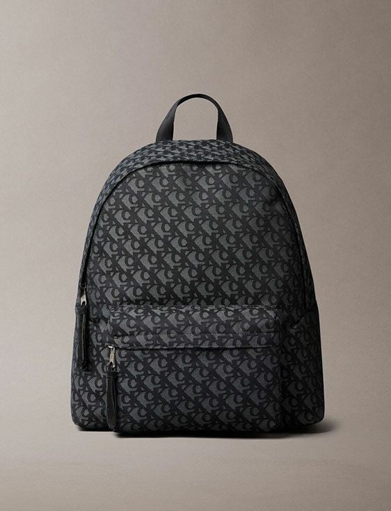 CalvinKlein/カルバンクライン/SLOUCHED MONOGRAM BP 40/BLACK/ブラック